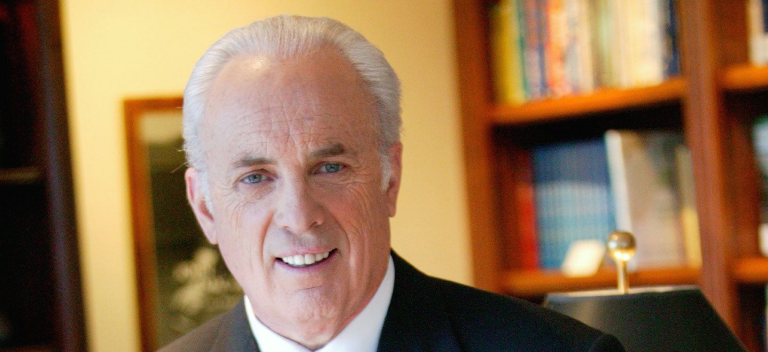 John MacArthur ha festeggiato i 50 anni di ministero alla Grace Church